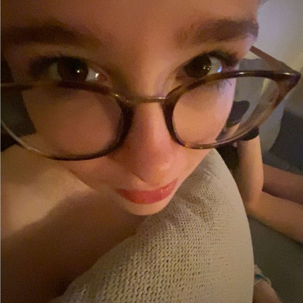 Meet your Posher, Isabelle